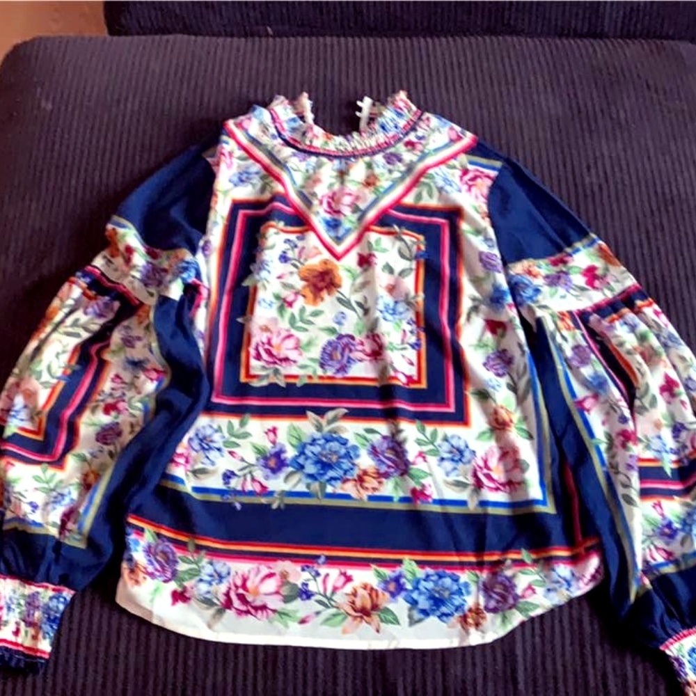 Fashion Nova blouse top size L